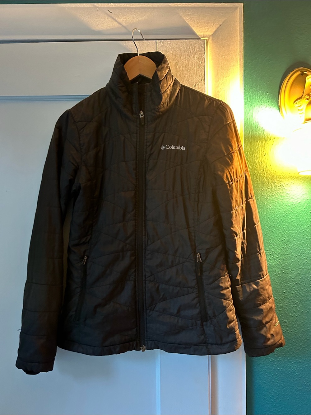 Columbia Black Omni-Heat Jacket with Thumb Holes